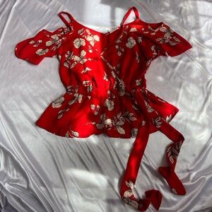 Sienna Sky Off Shoulder cold shoulder crop top floral print